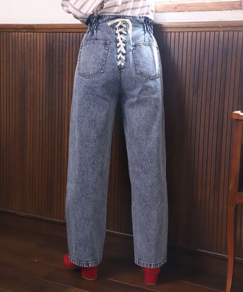 one after another NICE CLAUP（ワンアフターアナザーナイスクラップ）の「バックレースアップデニムパンツ（デニムパンツ・レディース・ブラック/ネイビー/ブルー・SMALL/MEDIUM）」の4枚目の写真