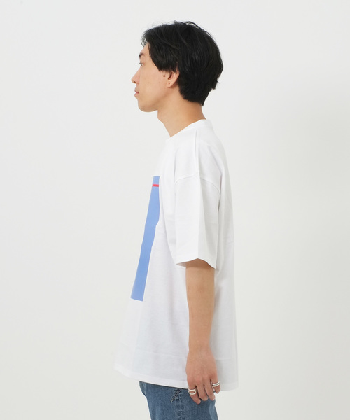 GOSTAR DE FUGA（ゴスタール ジフーガ）の「フロントデザインTシャツ/半袖カットソー（Tシャツ/カットソー・メンズ・ホワイト/ブラック・FREE）」の3枚目の写真