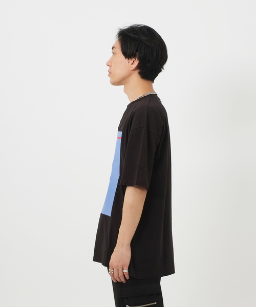 GOSTAR DE FUGA（ゴスタール ジフーガ）の「フロントデザインTシャツ/半袖カットソー（Tシャツ/カットソー・メンズ・ホワイト/ブラック・FREE）」の5枚目の写真