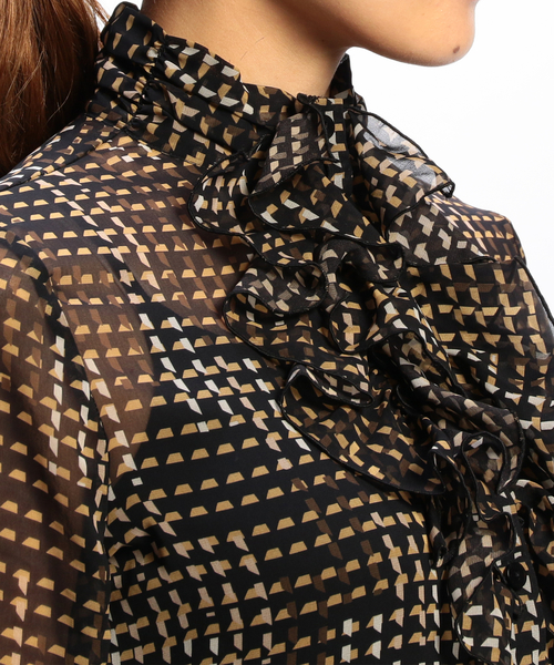 NARACAMICIE（ナラカミーチェ）の「ジオメトリックプリントシフォンフリル長袖ブラウス（シャツ/ブラウス・レディース・ブラック/パープル・SMALL/MEDIUM/LARGE）」の7枚目の写真