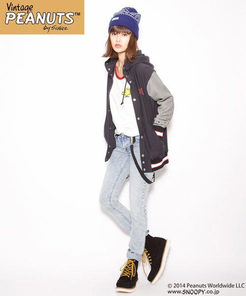 SNOOPY(スヌーピー)の「【スヌーピー】 SNOOPY B/B TEE(Tシャツ/カットソー・レディース・ブラック/バーガンディー/ブルー・1/2)」の4枚目の写真