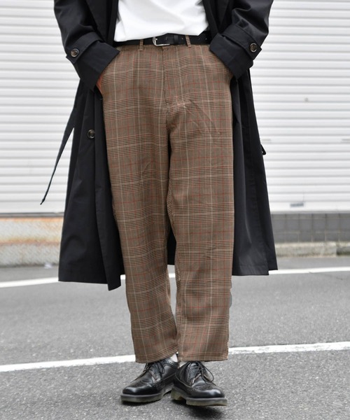 kutir（クティール）の「ワイドテーパードパンツ（その他パンツ・メンズ・ブラック/ダークブラウン/ベージュ/ライトベージュ・SMALL/MEDIUM/LARGE）」の4枚目の写真