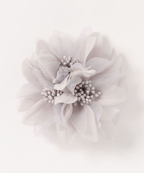 BLUEEAST（ブルーイースト）の「トリプルフラワーコサージュ（ブローチ/コサージュ・レディース・ベージュ/ネイビー/グレー・FREE）」の11枚目の写真