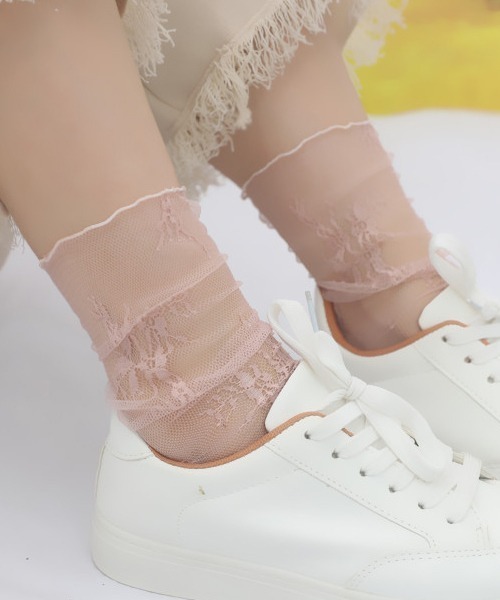 Fun & Daily(ファンアンドデイリー)の「F&D : レース柄チュールソックス(ソックス/靴下・レディース・ホワイト/ブラック/ピンク・FREE)」の3枚目の写真