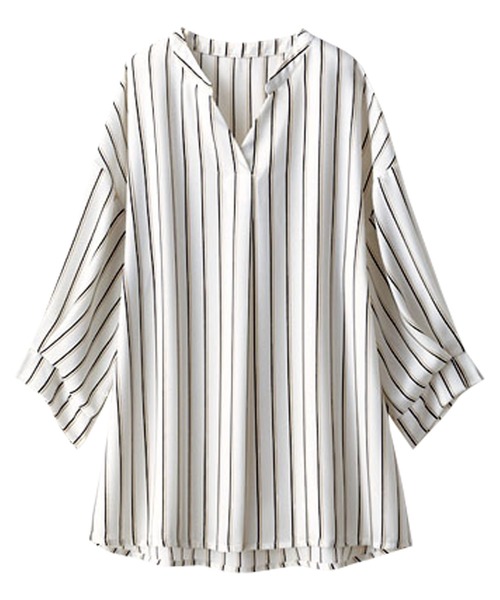 BELLUNA（ベルーナ）の「袖タックデザインブラウス（シャツ/ブラウス・レディース・ネイビー/ブルー系その他/オフホワイト/グレー系その他/ターコイズブルー・MEDIUM/LARGE/X-LARGE）」の7枚目の写真