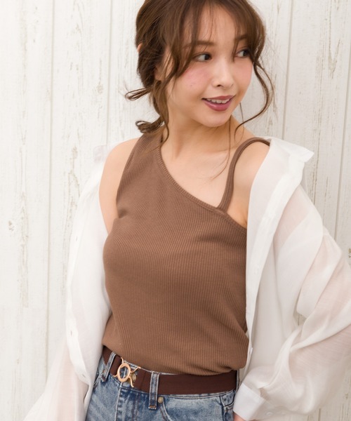 SpRay(スプレイ)の「アシメキャミタンク(タンクトップ・レディース・アイボリー/グレイッシュベージュ/ブラック/ダークブラウン/モカ/カーキ/グリーン/レンガ/ミント・FREE)」の5枚目の写真