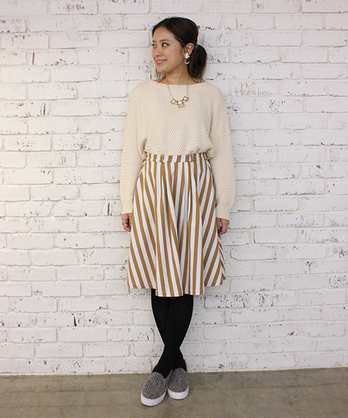 mystic(ミスティック)の「バスケット柄プルーバー(ニット/セーター・レディース・ダークグリーン/オフホワイト/キャメル/ブラック/ネイビー・フリ-)」の17枚目の写真