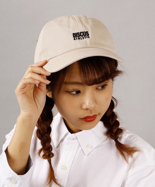 DISCUS（ディスカス）の「【DISCUS】フロントワンポイント刺繍 ベースボールキャップ カーブキャップ（キャップ・メンズ・ネイビー/ブラック/ベージュ・FREE）」の2枚目の写真