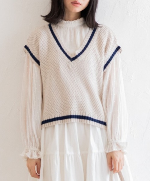 Mysa&Liina(ミーサリーナ)の「ライン入りショートベスト(ベスト・レディース・ベージュ/ネイビー/サックスブルー/ホワイト×ネイビー/ホワイト×パープル・M/L)」の2枚目の写真