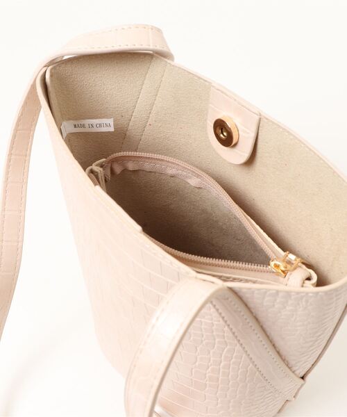 SpRay（スプレイ）の「ポ－チ付きショルダ－ＢＡＧ（ショルダーバッグ・レディース・ブラック/キャメル/カーキ/ベージュ系その他/ブラック系その他・FREE）」の21枚目の写真