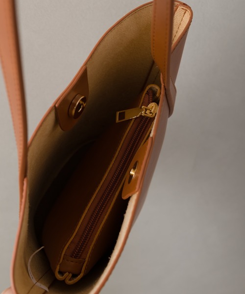 SpRay（スプレイ）の「ポ－チ付きショルダ－ＢＡＧ（ショルダーバッグ・レディース・ブラック/キャメル/カーキ/ベージュ系その他/ブラック系その他・FREE）」の20枚目の写真