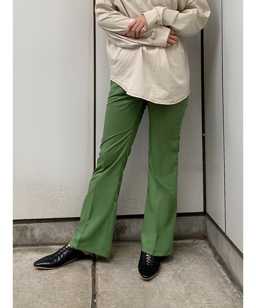 LiSeek（リシーク）の「【LiSeeK】カラーストレートフレアＰＴ（その他パンツ・レディース・グリーン/パープル/オレンジ/オリーブ/ブラック・FREE）」の3枚目の写真