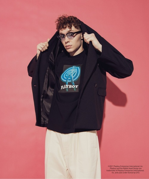 PLAYBOY(プレイボーイ)の「MR.OLIVE 別注 PLAYBOY(プレイボーイ) / TRON POSTER フォトTシャツ(Tシャツ/カットソー・メンズ・ブラック/オフホワイト・MEDIUM/LARGE/X-LARGE)」の9枚目の写真