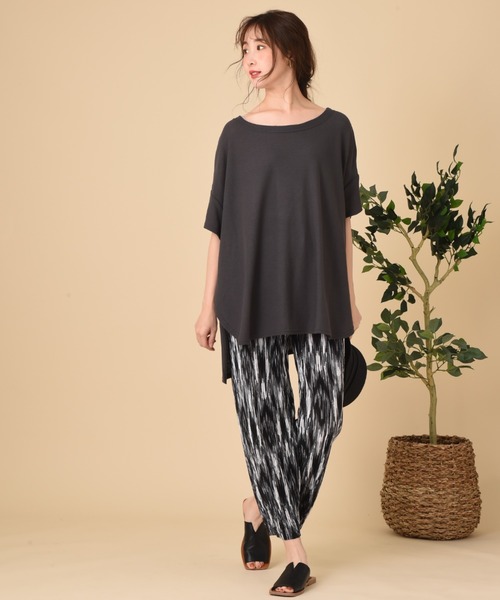 INTERPLANET（インタープラネット）の「梨地カットプルオーバー（Tシャツ/カットソー・レディース・チャコールグレー/カーキ/オフホワイト・FREE）」の17枚目の写真