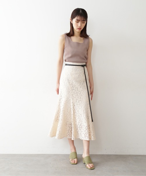 FREE'S MART（フリーズマート）の「◆スクエアネック総針ニットタンク（ニット/セーター・レディース・ホワイト/ブラック/ベージュ/レッド/イエロー・FREE）」の10枚目の写真