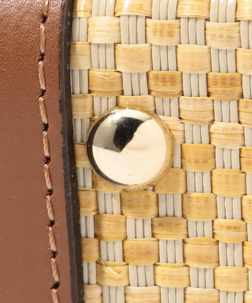 TOMORROWLAND （トゥモローランド）の「Carol J. ラフィアコンビミニハンドバッグ（ハンドバッグ・レディース・ベージュ系その他2・FREE）」の2枚目の写真