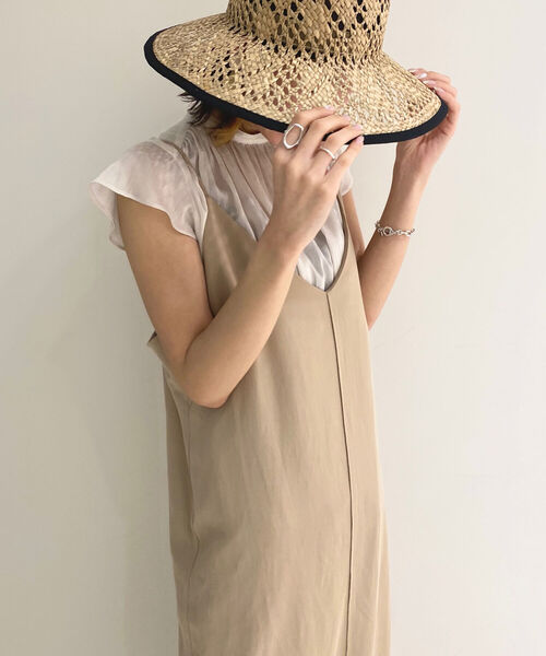 NOLLEY’S Sophi（ノーリーズソフィ）の「麻混サテンキャミワンピース（ワンピース・レディース・カーキ/ベージュ・38）」の16枚目の写真