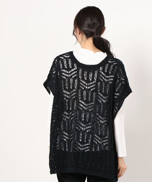 Per sist ence(パーシエンス)の「Per sist ence/パーシエンス テープヤーン 2WAYノースリーブニット(ニット/セーター・レディース・ベージュ/アイボリー/ブラック・FREE)」の5枚目の写真