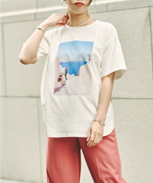 Chez toi（シェトワ）の「ピグメント加工フォトT（Tシャツ/カットソー・レディース・ピンクベージュ/オフホワイト/チャコールグレー・FREE）」の2枚目の写真
