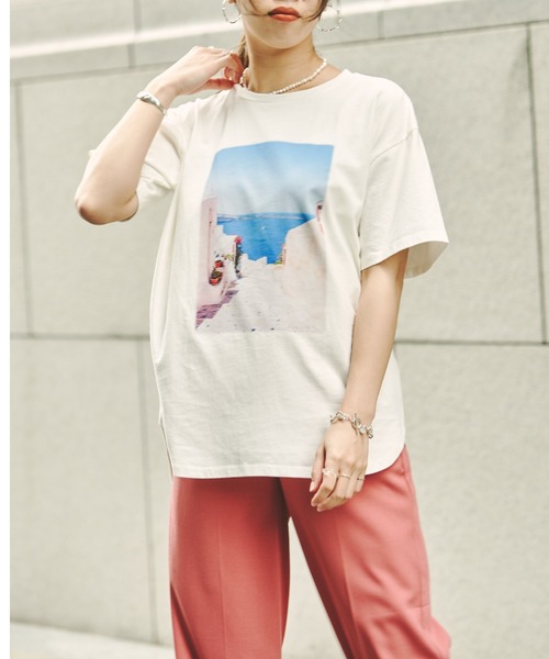 Chez toi（シェトワ）の「ピグメント加工フォトT（Tシャツ/カットソー・レディース・ピンクベージュ/オフホワイト/チャコールグレー・FREE）」の4枚目の写真