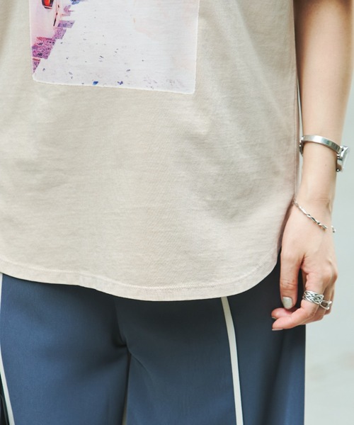 Chez toi（シェトワ）の「ピグメント加工フォトT（Tシャツ/カットソー・レディース・ピンクベージュ/オフホワイト/チャコールグレー・FREE）」の22枚目の写真