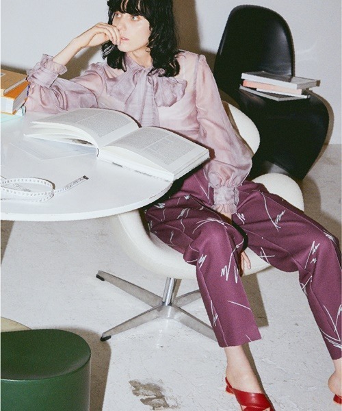 LILY BROWN（リリーブラウン）の「オーガンザボリュームボウブラウス（シャツ/ブラウス・レディース・オフホワイト/ピンク/ブラウン・FREE）」の13枚目の写真