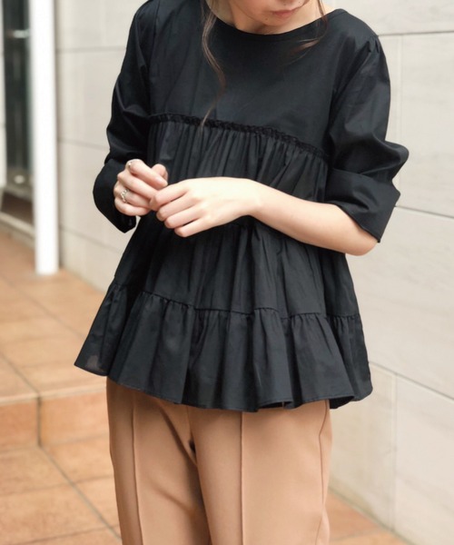 Banner Barrett(バナーバレット)の「フレアティアードブラウス(シャツ/ブラウス・レディース・ホワイト/ブラック/ベージュ・38)」の4枚目の写真