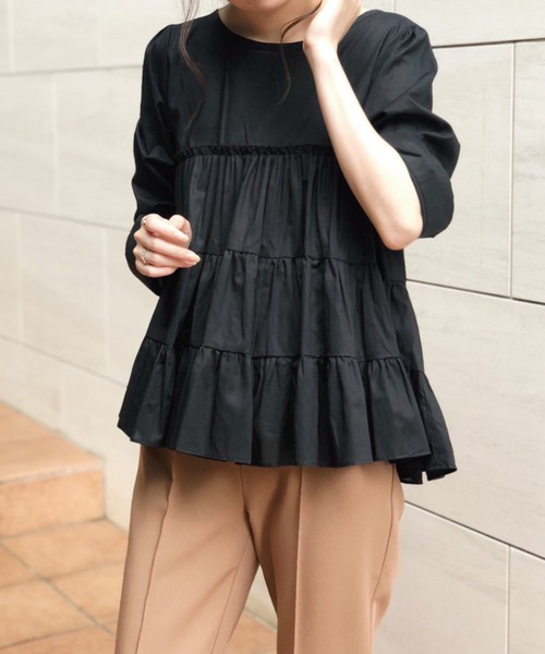 Banner Barrett(バナーバレット)の「フレアティアードブラウス(シャツ/ブラウス・レディース・ホワイト/ブラック/ベージュ・38)」の5枚目の写真