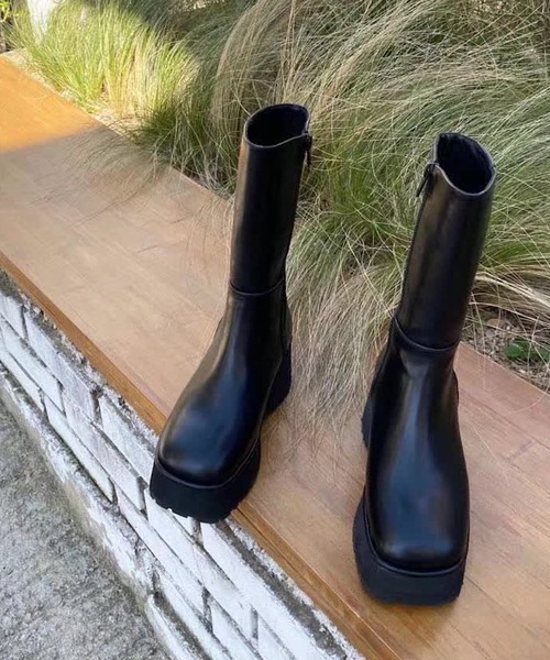 chuclla(チュクラ)の「【chuclla】【2021/AW】Platform-sole middle boots chs21a015(ブーツ・レディース・ブラック・40/38/37/36/39)」の2枚目の写真