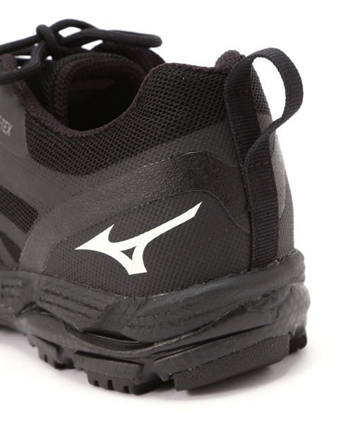 MARGARET HOWELL（マーガレットハウエル）の「MIZUNO HIKING SHOES（スニーカー・レディース・ブラック・23/24/25）」の3枚目の写真