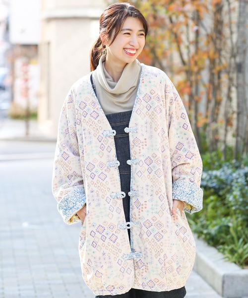 チチカカ(チチカカ)の「エコフレンドリーダイ ベロアキカブロックプリントブルゾン(ノーカラーコート・レディース・オレンジ/ブルー・FREE)」の2枚目の写真