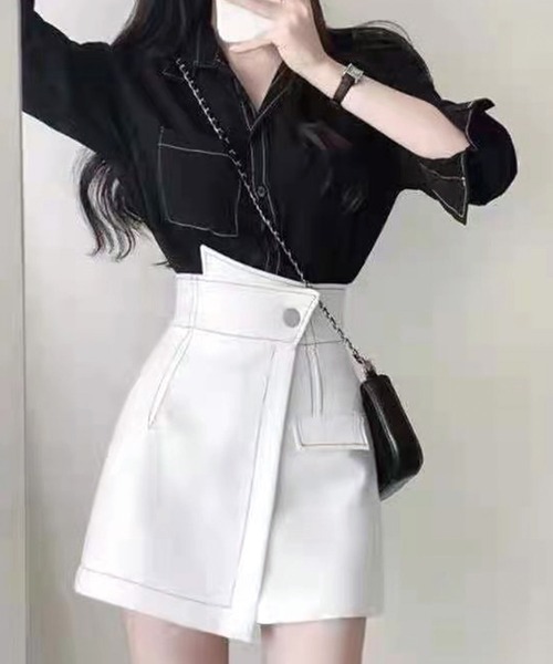 SPIGA(スピーガ)の「バイカラーステッチラップ風ショートパンツ(その他パンツ・レディース・ホワイト/ブラック・MEDIUM/SMALL)」の2枚目の写真