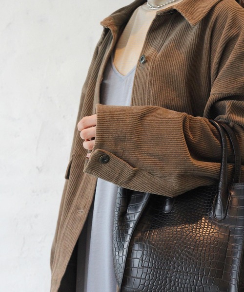 Crisp(クリスプ)の「コーデュロイオーバージャケット(テーラードジャケット・レディース・ブラウン/アイボリー・FREE)」の7枚目の写真