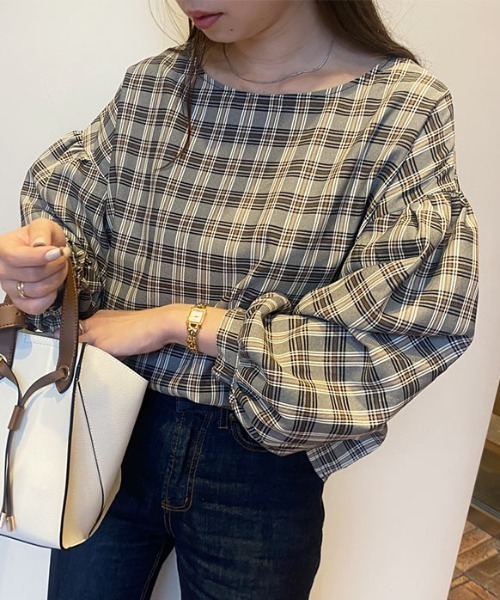 KOBE LETTUCE（コウベレタス）の「バルーンスリーブプルブラウス（シャツ/ブラウス・レディース・ブラック/ブラック系その他/ピンク/ネイビー/オフホワイト/モスグリーン・FREE）」の4枚目の写真