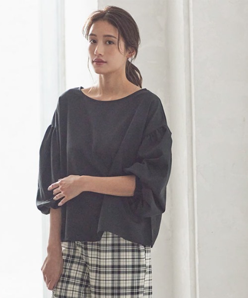 KOBE LETTUCE（コウベレタス）の「バルーンスリーブプルブラウス（シャツ/ブラウス・レディース・ブラック/ブラック系その他/ピンク/ネイビー/オフホワイト/モスグリーン・FREE）」の3枚目の写真