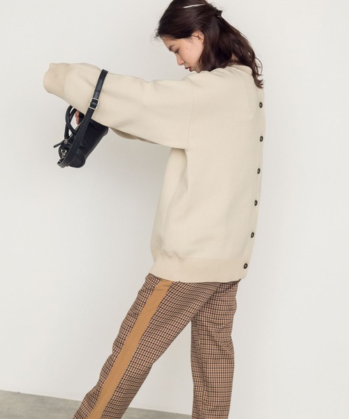 w closet（ダブルクローゼット）の「12Gポリニジュウスカーディガン（カーディガン/ボレロ・レディース・パープル/オフホワイト/グリーン/ダークブラウン系1・FREE）」の13枚目の写真