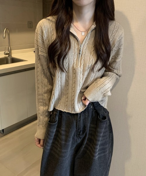 Mayree(メイリー)の「【Mayree】ケーブルデザインハーフジップニット 2021AW(ニット/セーター・レディース・ホワイト/ブラック/ベージュ/ネイビー・FREE)」の15枚目の写真