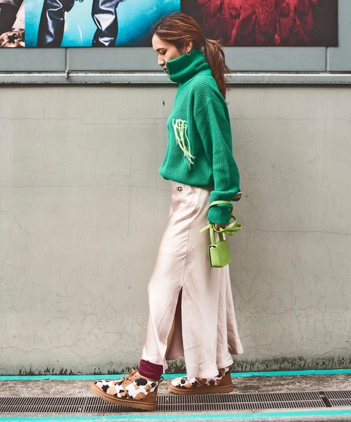 UGG(アグ)の「UGG@mos サテン ロングスカート(スカート・レディース・ベージュ/ピンク/ブルー・M/L)」の16枚目の写真