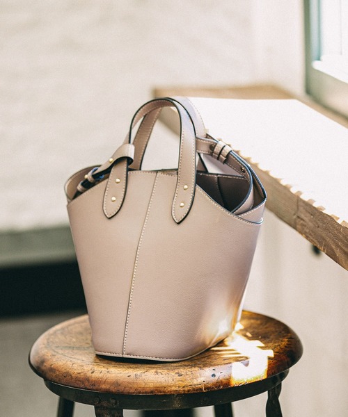 Andemiu（アンデミュウ）の「マルチＷＡＹトートバッグ238234（ショルダーバッグ・レディース・ベージュ/ブラウン/ブルー・FREE）」の3枚目の写真