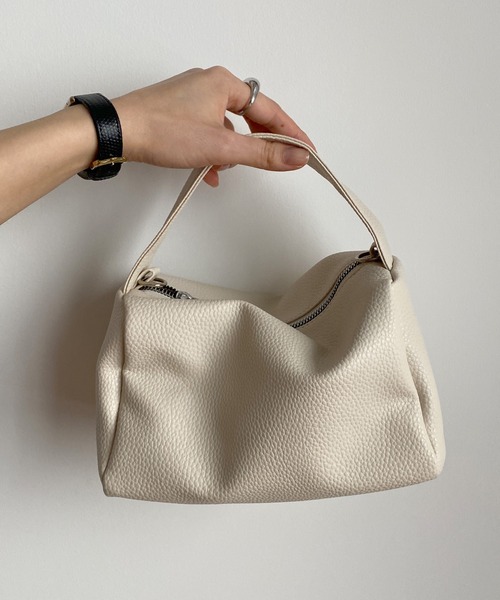 KOBE LETTUCE（コウベレタス）の「長財布も入るショルダー付き2wayワンハンドルバッグ（ショルダーバッグ・レディース・ブラック/ベージュ/パープル/グリーン/マスタード/ホワイト系その他/ホワイト/ミント/ピンク/ダークグリーン/ダークブラウン/グレー・FREE）」の3枚目の写真