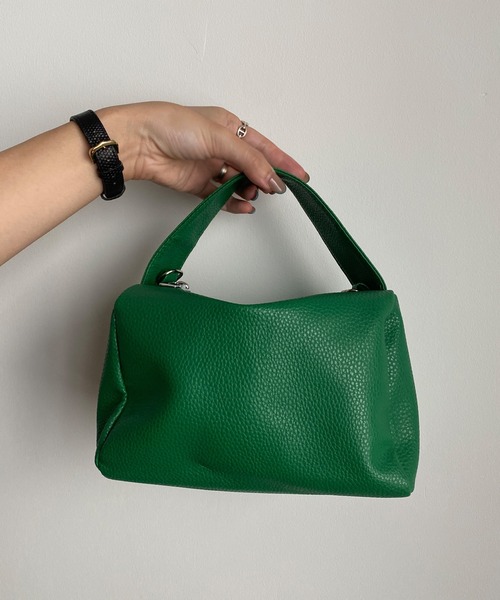 KOBE LETTUCE（コウベレタス）の「長財布も入るショルダー付き2wayワンハンドルバッグ（ショルダーバッグ・レディース・ブラック/ベージュ/パープル/グリーン/マスタード/ホワイト系その他/ホワイト/ミント/ピンク/ダークグリーン/ダークブラウン/グレー・FREE）」の9枚目の写真