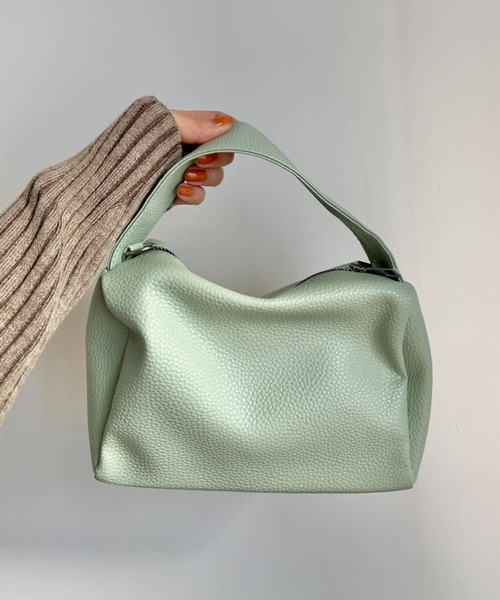 KOBE LETTUCE（コウベレタス）の「長財布も入るショルダー付き2wayワンハンドルバッグ（ショルダーバッグ・レディース・ブラック/ベージュ/パープル/グリーン/マスタード/ホワイト系その他/ホワイト/ミント/ピンク/ダークグリーン/ダークブラウン/グレー・FREE）」の10枚目の写真