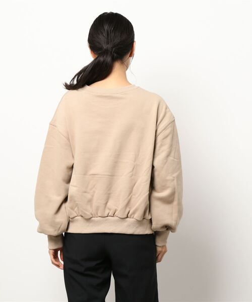 Three Four Time（ｽﾘｰﾌｫｰﾀｲﾑ）の「フロッキープリントボリュームスリーブプルオーバー（スウェット・レディース・ベージュ/グレー・FREE）」の4枚目の写真