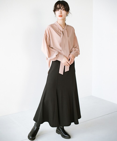 haco!（ハコ）の「華が欲しい日にも、後ろ姿が疲れている日にも、かわいくみせてくれる２WAYリボンブラウス by que made me（シャツ/ブラウス・レディース・ブラック/ベージュ・1/2）」の12枚目の写真