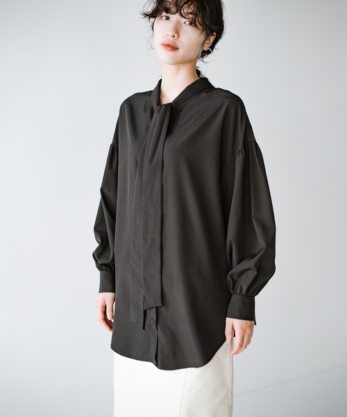 haco!（ハコ）の「華が欲しい日にも、後ろ姿が疲れている日にも、かわいくみせてくれる２WAYリボンブラウス by que made me（シャツ/ブラウス・レディース・ブラック/ベージュ・1/2）」の18枚目の写真