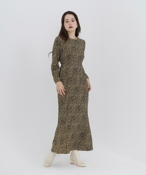 TINA：JOJUN（ティーナジョジュン）の「パフスリーブ ワンピース TINA：JOJUN（ワンピース・レディース・ベージュ/ネイビー/マスタード・S/M）」の15枚目の写真