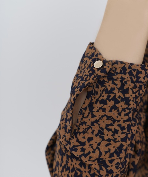 TINA：JOJUN（ティーナジョジュン）の「パフスリーブ ワンピース TINA：JOJUN（ワンピース・レディース・ベージュ/ネイビー/マスタード・S/M）」の16枚目の写真