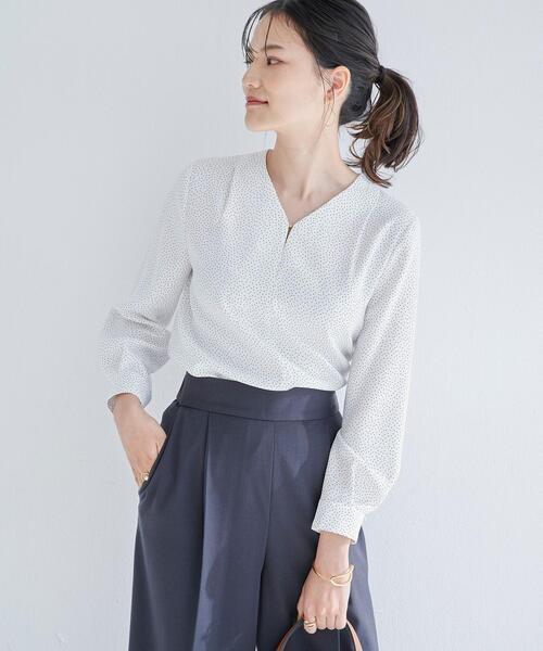 フロントパーツボタンVネックブラウスドット