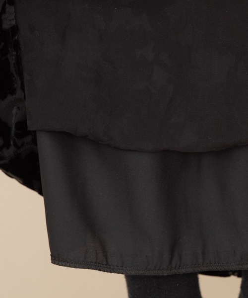 NEUNA（ヌナ）の「ベロアサテンジャガード/タイトロングスカート（スカート・レディース・グリーン/ブラック/ブルー・FREE）」の10枚目の写真