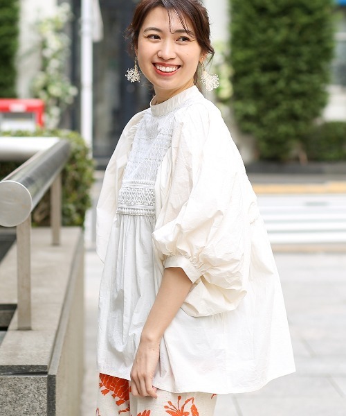 チチカカ（チチカカ）の「コットンｘレースプルオーバー（シャツ/ブラウス・レディース・ホワイト/ピンク/グリーン・FREE）」の5枚目の写真